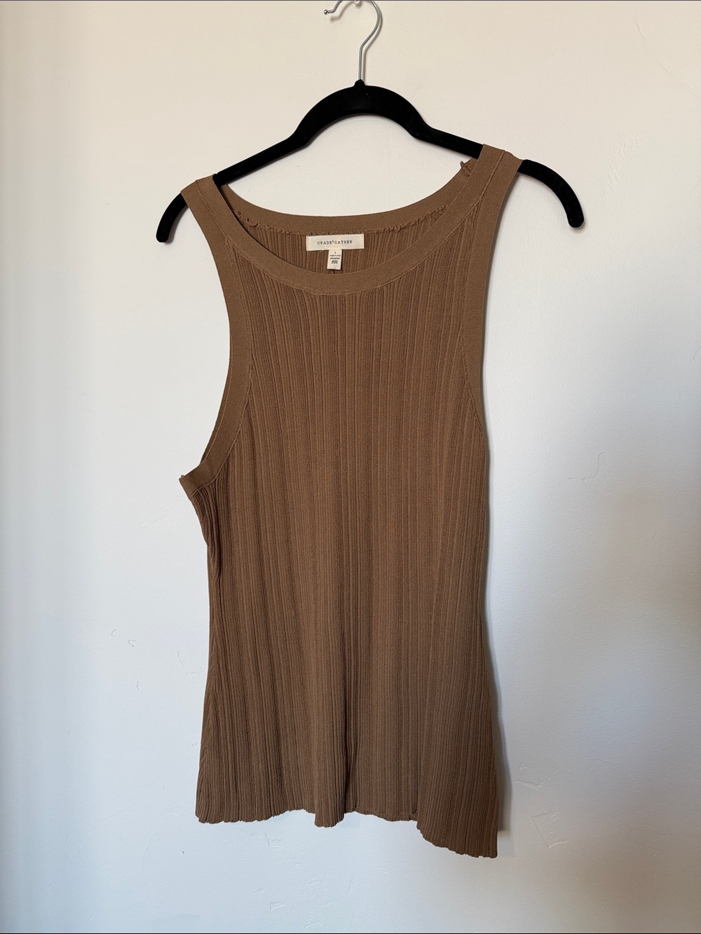 Brown Ribbed Scoop Tank